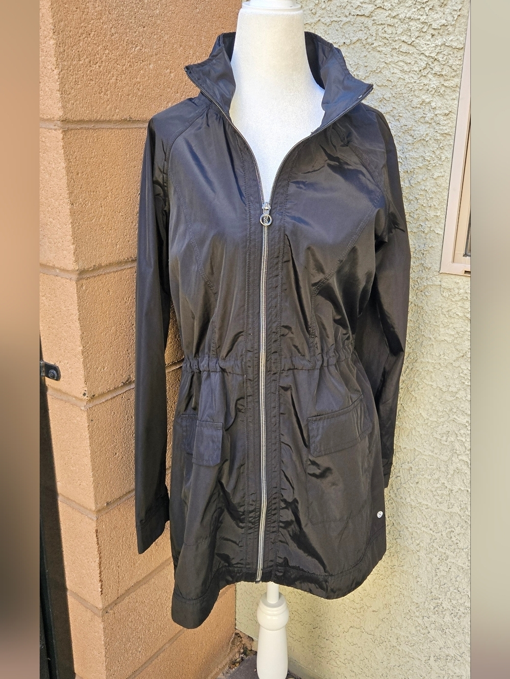 Layer 8 Defy The Elements Women’s Black Lightweight Zip-Front Jacket